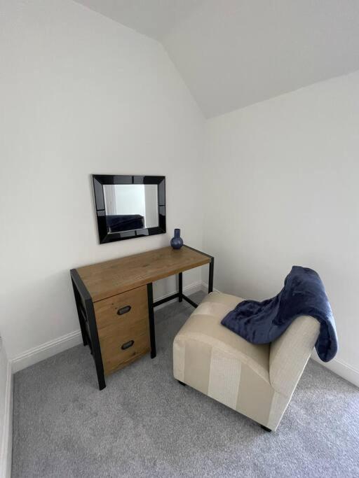 Fantastic Home In Brightons, Falkirk. Polmont Экстерьер фото